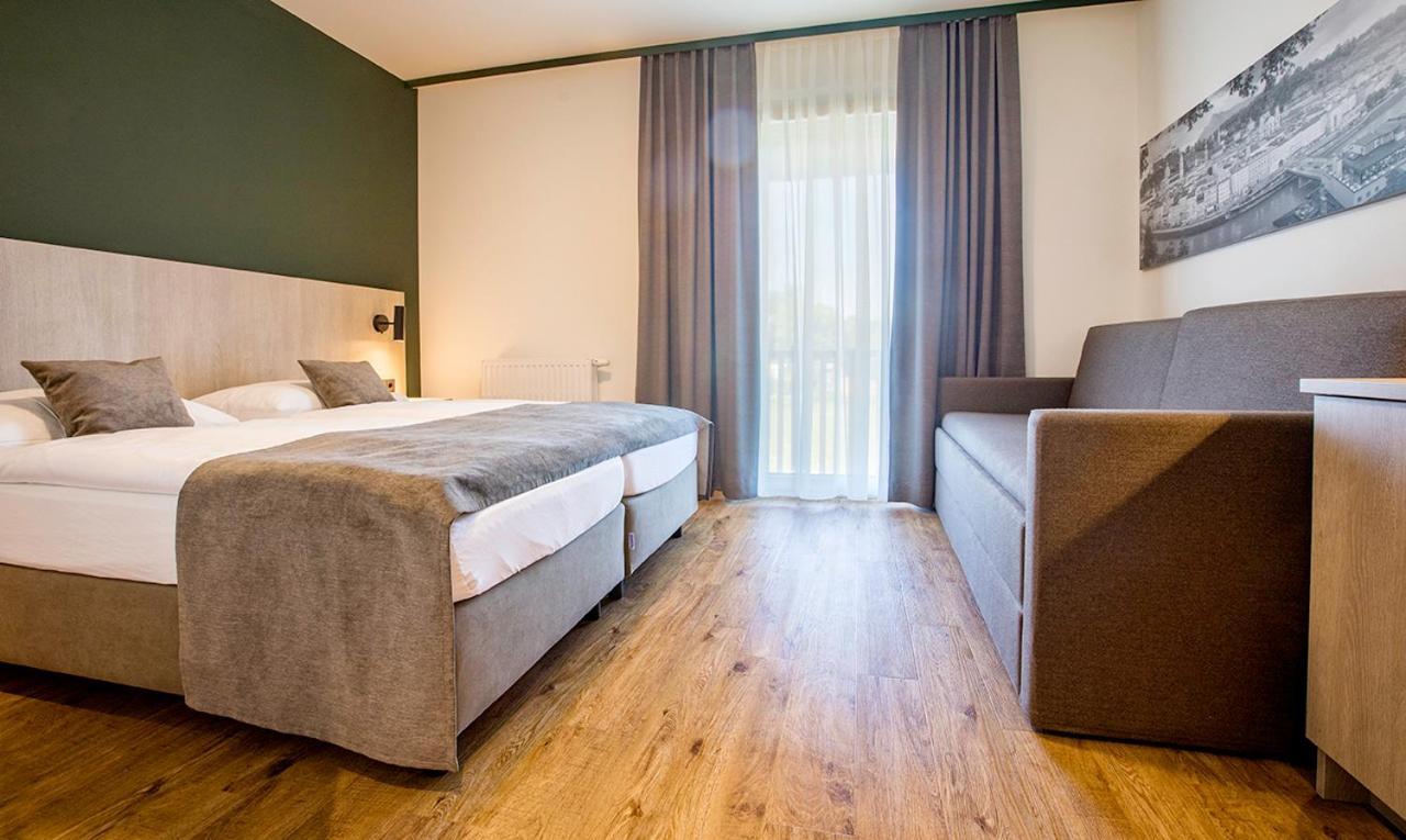 Hotel Das Essigmanngut Аниф Екстериор снимка