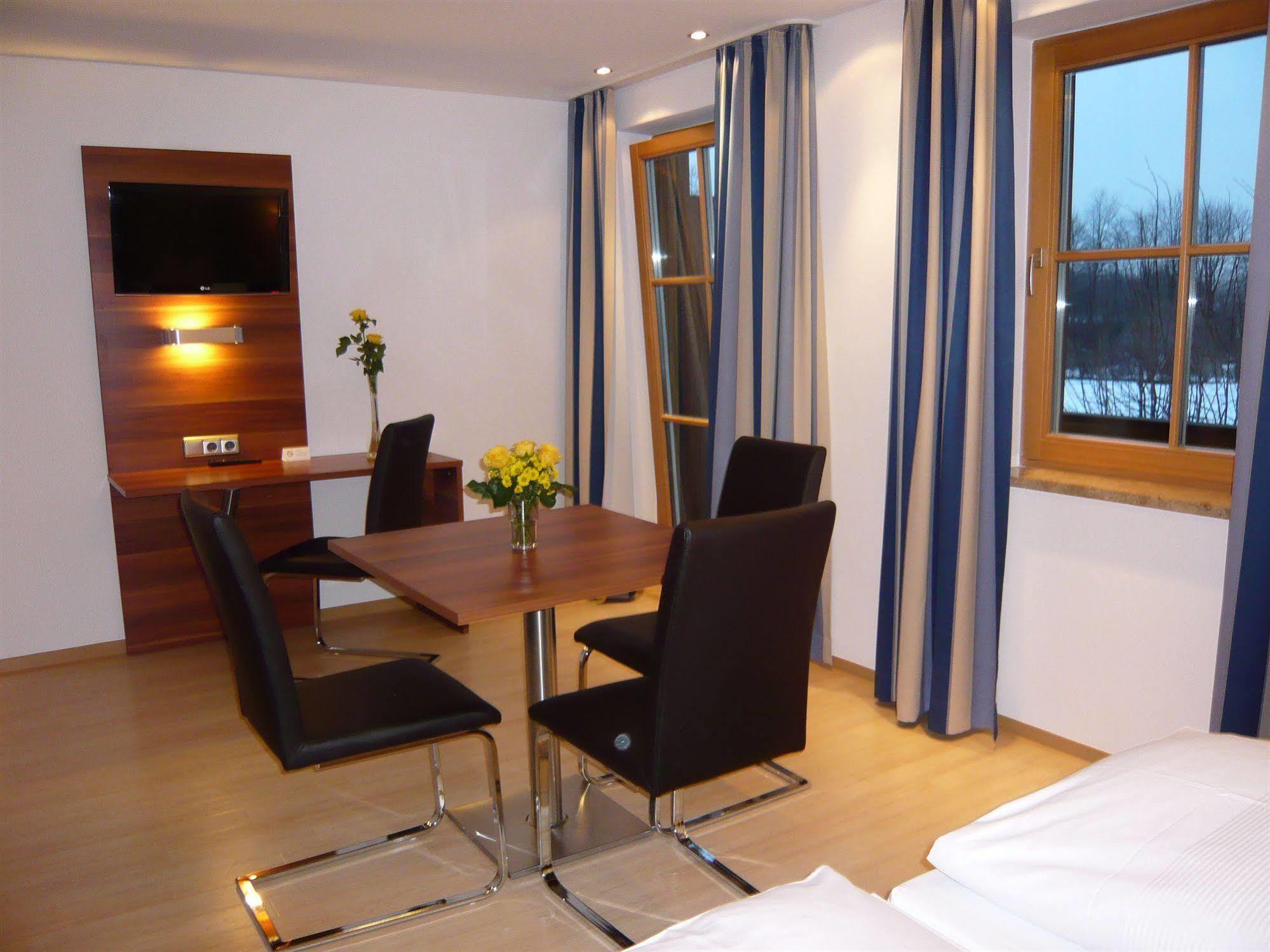 Hotel Das Essigmanngut Аниф Екстериор снимка